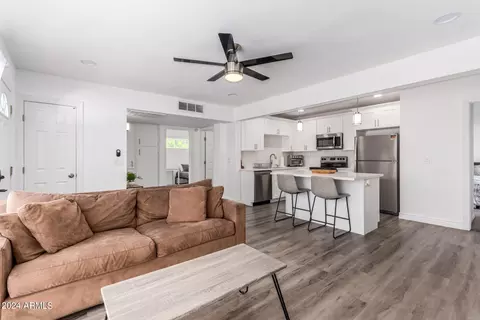 9433 N 4th Ave, Phoenix, AZ 85021 photo 2