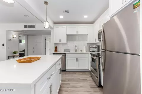 9433 N 4th Ave, Phoenix, AZ 85021 photo 6