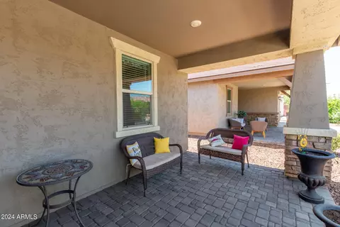 14345 W Voltaire St, Surprise, AZ 85379 photo 2