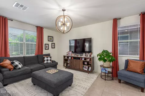 14345 W Voltaire St, Surprise, AZ 85379 photo 4