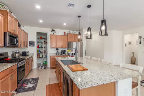 14345 W Voltaire St, Surprise, AZ 85379 photo 9