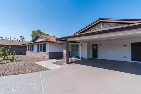 185 S Sagebrush Cir, Litchfield Park, AZ 85340