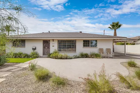 3935 E Whitton Ave, Phoenix, AZ 85018