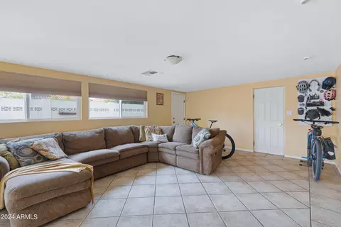 3935 E Whitton Ave, Phoenix, AZ 85018 photo 15