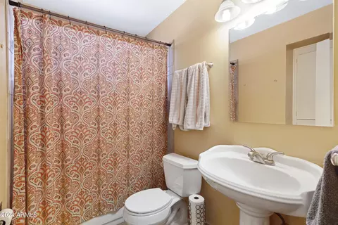 3935 E Whitton Ave, Phoenix, AZ 85018 photo 19