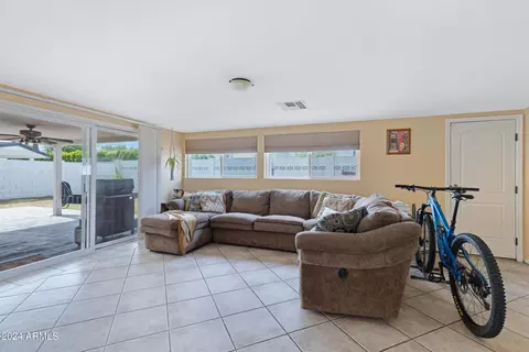 3935 E Whitton Ave, Phoenix, AZ 85018 photo 14