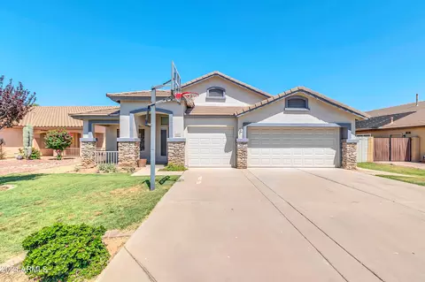 3917 S Seton Ave, Gilbert, AZ 85297