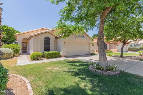 9749 W Runion Dr, Peoria, AZ 85382