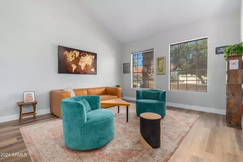452 E Lilac Dr, Tempe, AZ 85288 photo 5