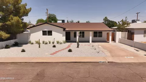 2417 N 36th Pl, Phoenix, AZ 85008