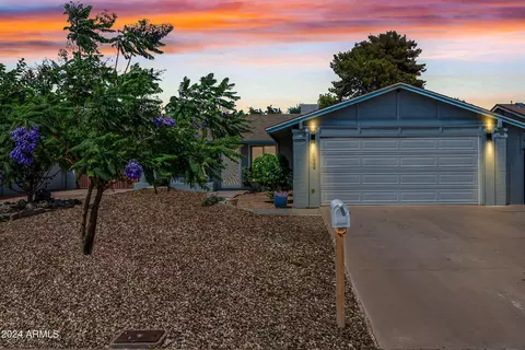2532 E Aster Dr, Phoenix, AZ 85032