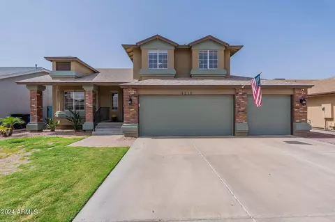 4215 W Chama Dr, Glendale, AZ 85310