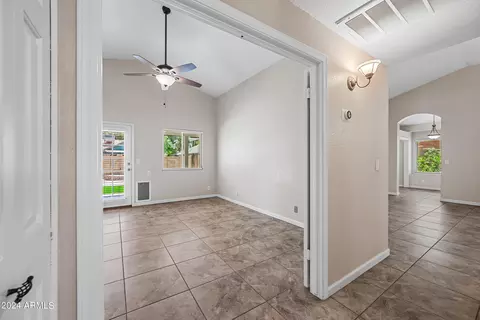 847 E Page St, Gilbert, AZ 85234 photo 29