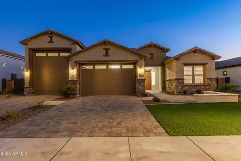 7403 W Lisbon Ln, Peoria, AZ 85381