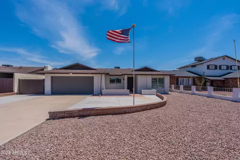 5755 W Cholla St, Glendale, AZ 85304
