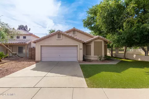 1104 N Longmore St, Chandler, AZ 85224