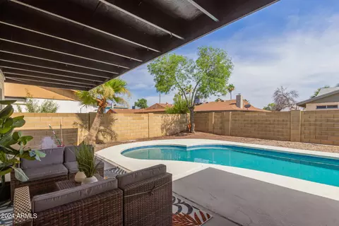 4801 W Cheryl Dr, Glendale, AZ 85302