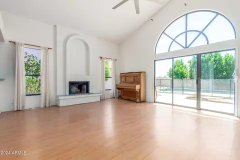 4143 E Cholla Canyon Dr, Phoenix, AZ 85044 photo 7
