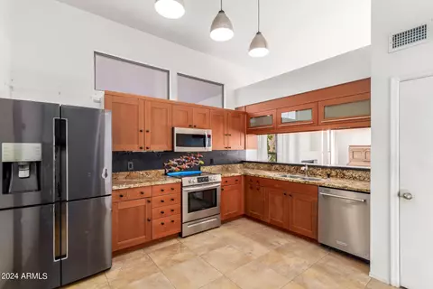 4143 E Cholla Canyon Dr, Phoenix, AZ 85044 photo 11