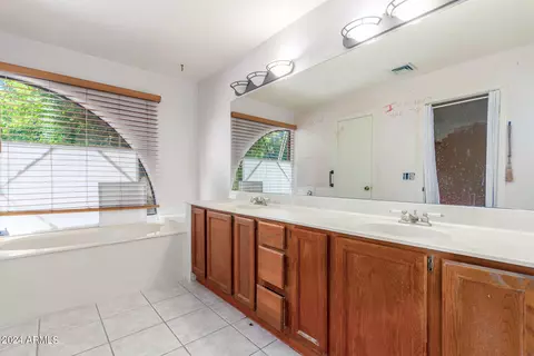 4143 E Cholla Canyon Dr, Phoenix, AZ 85044 photo 14