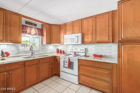 2481 W Broadway Ave #85, Apache Junction, AZ 85120 photo 10