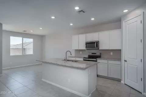 24519 W Hilton Ave, Buckeye, AZ 85326