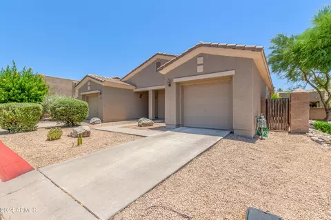 6641 E Roland St, Mesa, AZ 85215