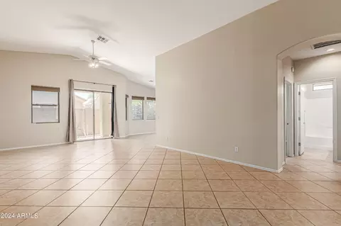 6641 E Roland St, Mesa, AZ 85215 photo 4