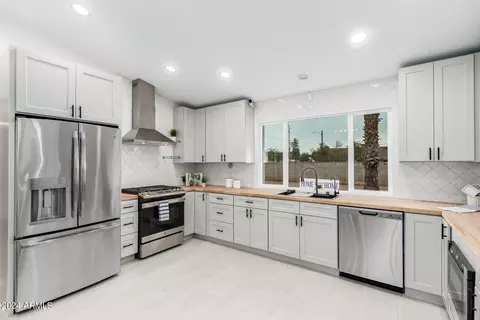 1141 E Alice Ave, Phoenix, AZ 85020 photo 4