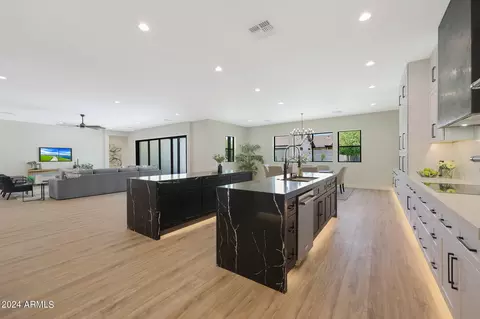 4202 E Windsor Ave, Phoenix, AZ 85008 photo 13