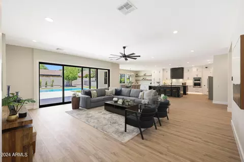 4202 E Windsor Ave, Phoenix, AZ 85008 photo 6