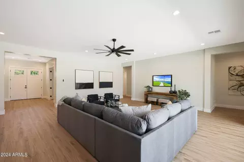 4202 E Windsor Ave, Phoenix, AZ 85008 photo 5