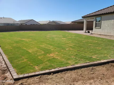9421 W Getty Dr, Tolleson, AZ 85353