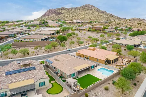 9946 W Blue Sky Dr, Peoria, AZ 85383