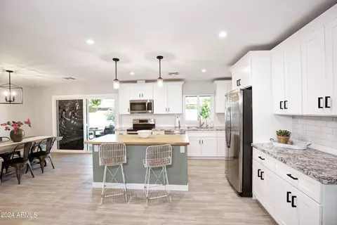940 E Manhatton Dr, Tempe, AZ 85282 photo 16