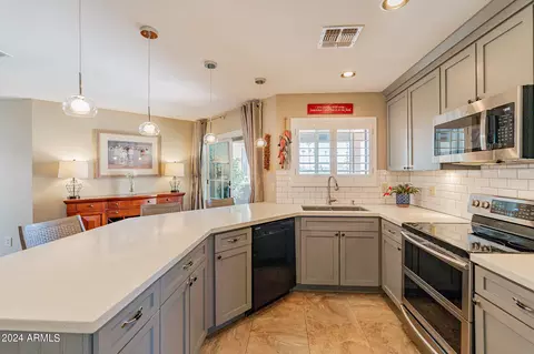 4353 E Sandia St, Phoenix, AZ 85044 photo 6