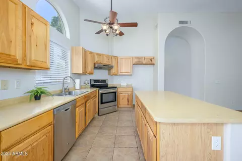 Kitchen - 1414 E Stanford Ave, Gilbert, AZ 85234 photo 3 of 4