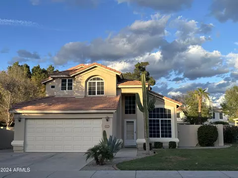 7234 W La Senda Dr, Glendale, AZ 85310