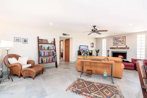 Living - 6520 S Juniper St, Tempe, AZ 85283 photo 4 of 9