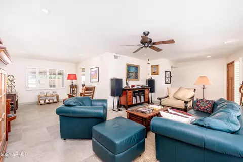 Living - 6520 S Juniper St, Tempe, AZ 85283 photo 3 of 9
