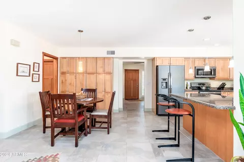 Dining - 6520 S Juniper St, Tempe, AZ 85283 photo 1 of 3