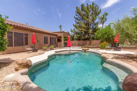 688 W Ebony Way, Chandler, AZ 85248