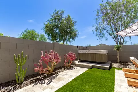 Exterior - 1982 N 212th Ln, Buckeye, AZ 85396 photo 9 of 13