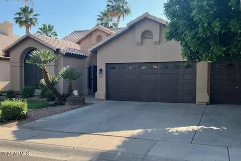 770 N Pineview Dr, Chandler, AZ 85226