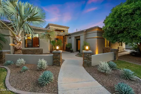 2625 N 24th St #9, Mesa, AZ 85213