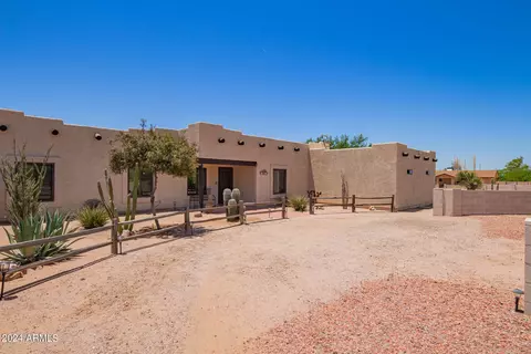 2373 N Grand Dr, Apache Junction, AZ 85120 photo 2