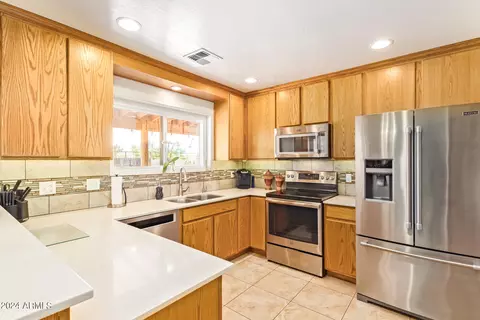 2373 N Grand Dr, Apache Junction, AZ 85120 photo 13