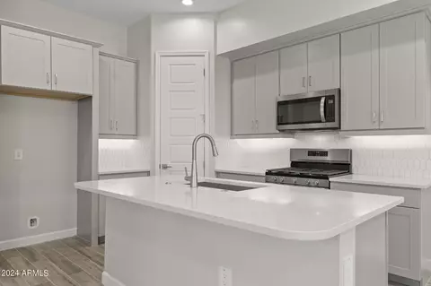 5014 E Anderson Dr, Scottsdale, AZ 85254