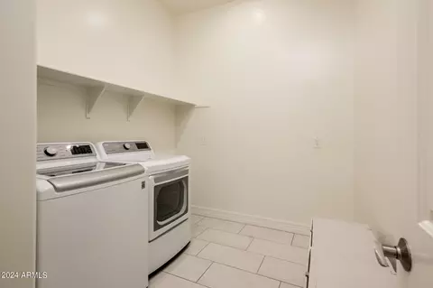 3417 E Daley Ln, Phoenix, AZ 85050 photo 34