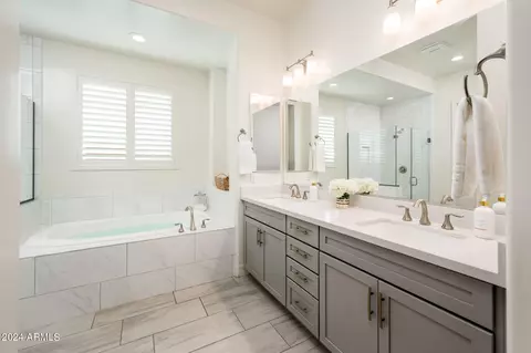 3417 E Daley Ln, Phoenix, AZ 85050 photo 22
